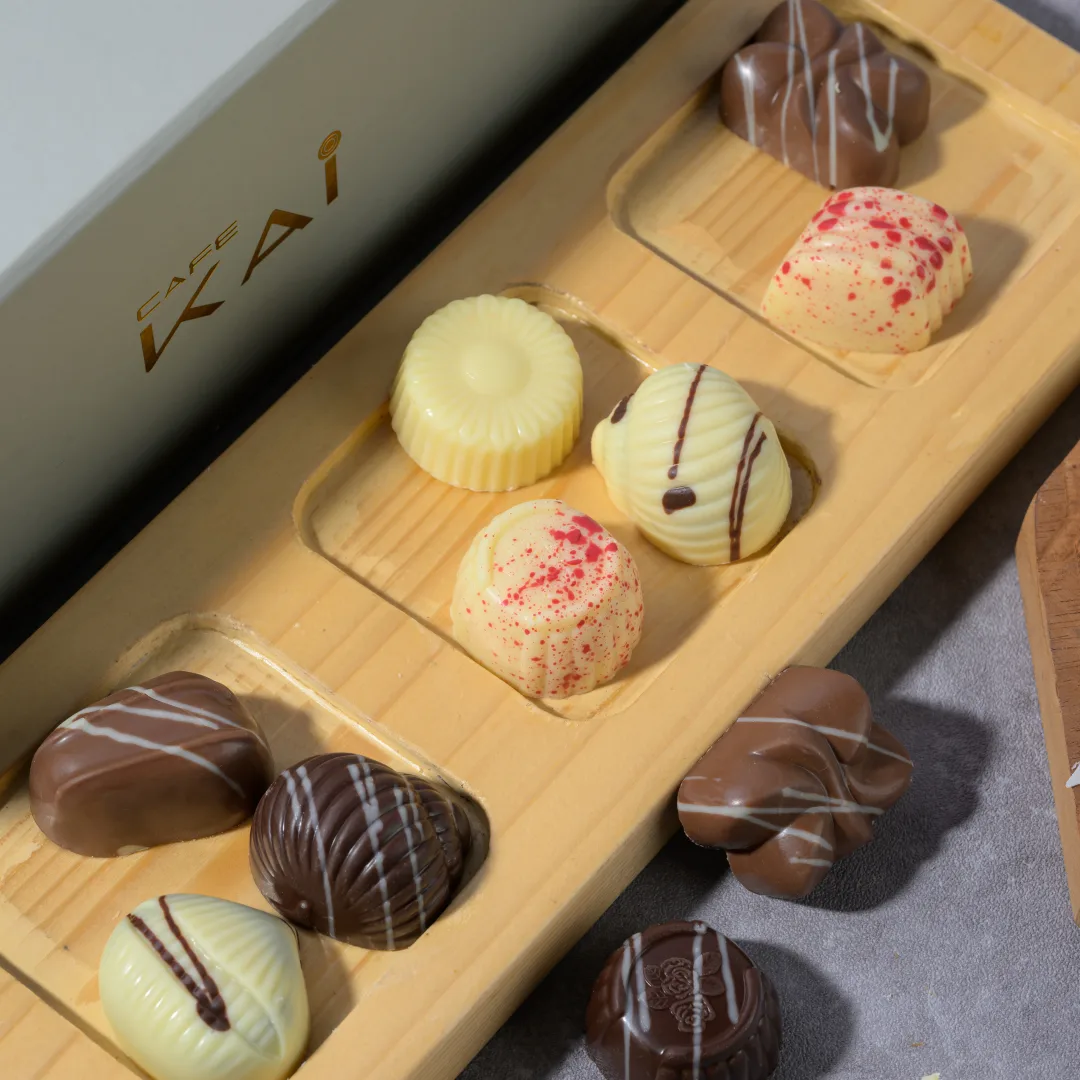 Alcoholic Chocolate Box (12 Pcs) - Image 2