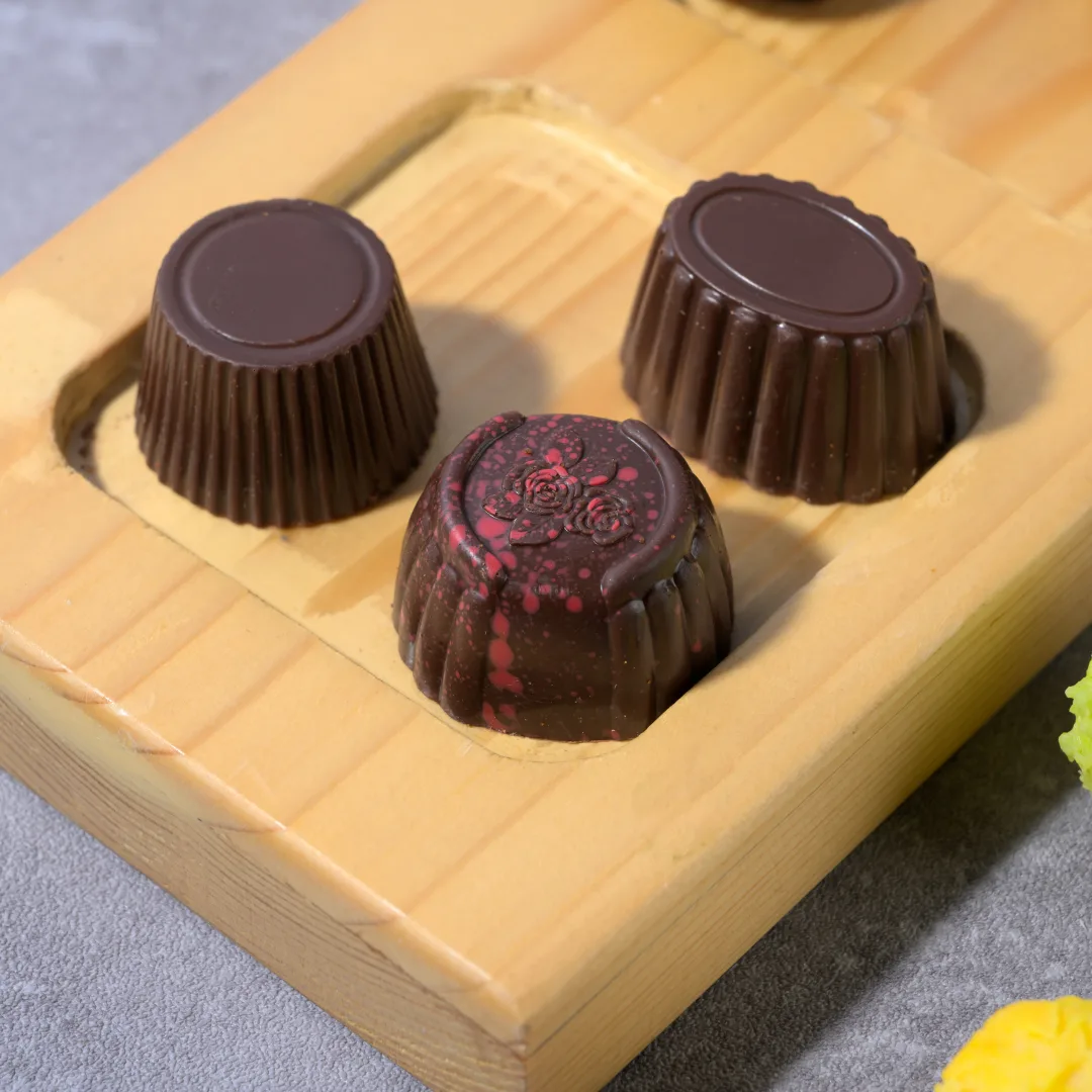 Mixed Chocolate Box (12 Pcs) - Image 2