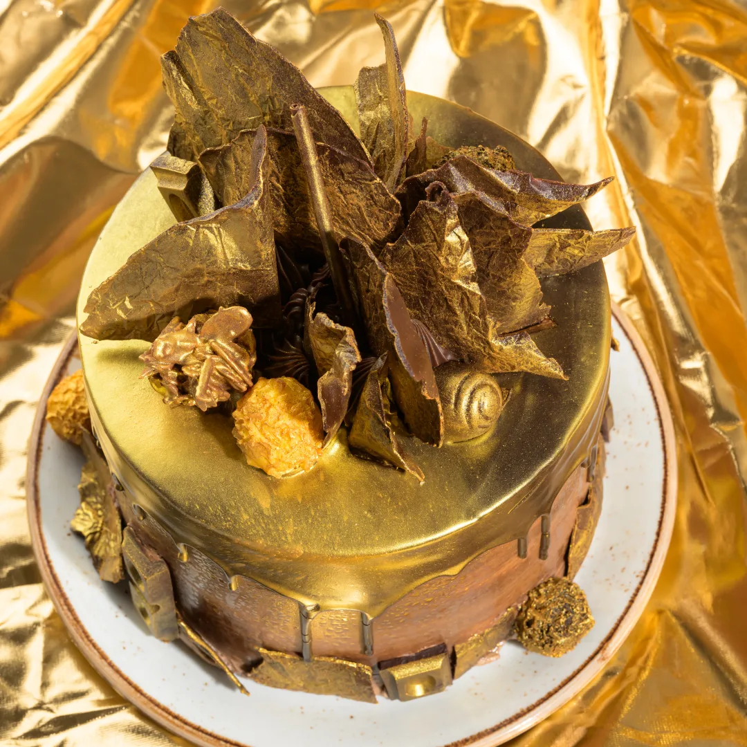 24 Layer & Gold Cake (2.3kg) - Image 3