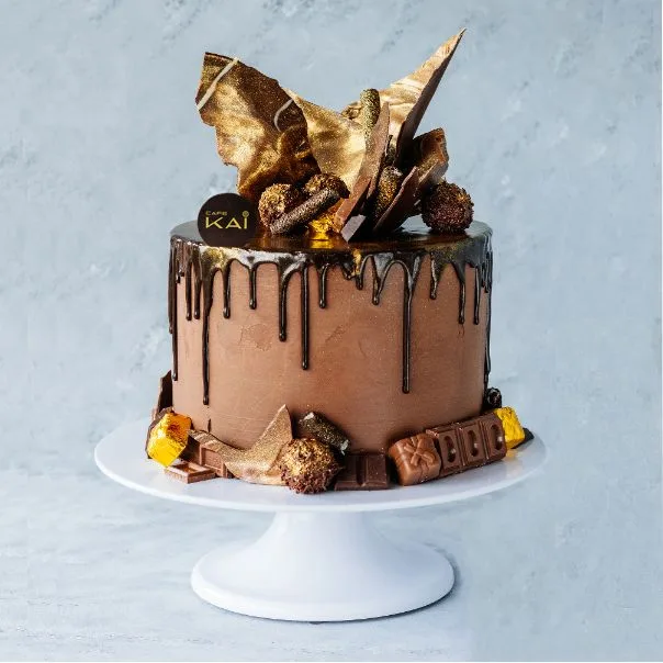 24 Layer & Gold Cake (2.3kg)
