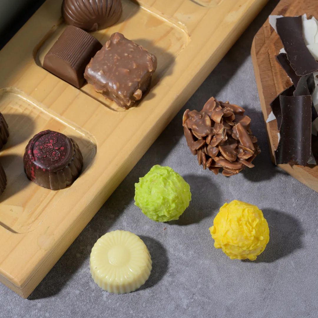 Non Alcoholic Chocolate Box (6 Pcs) - Image 2